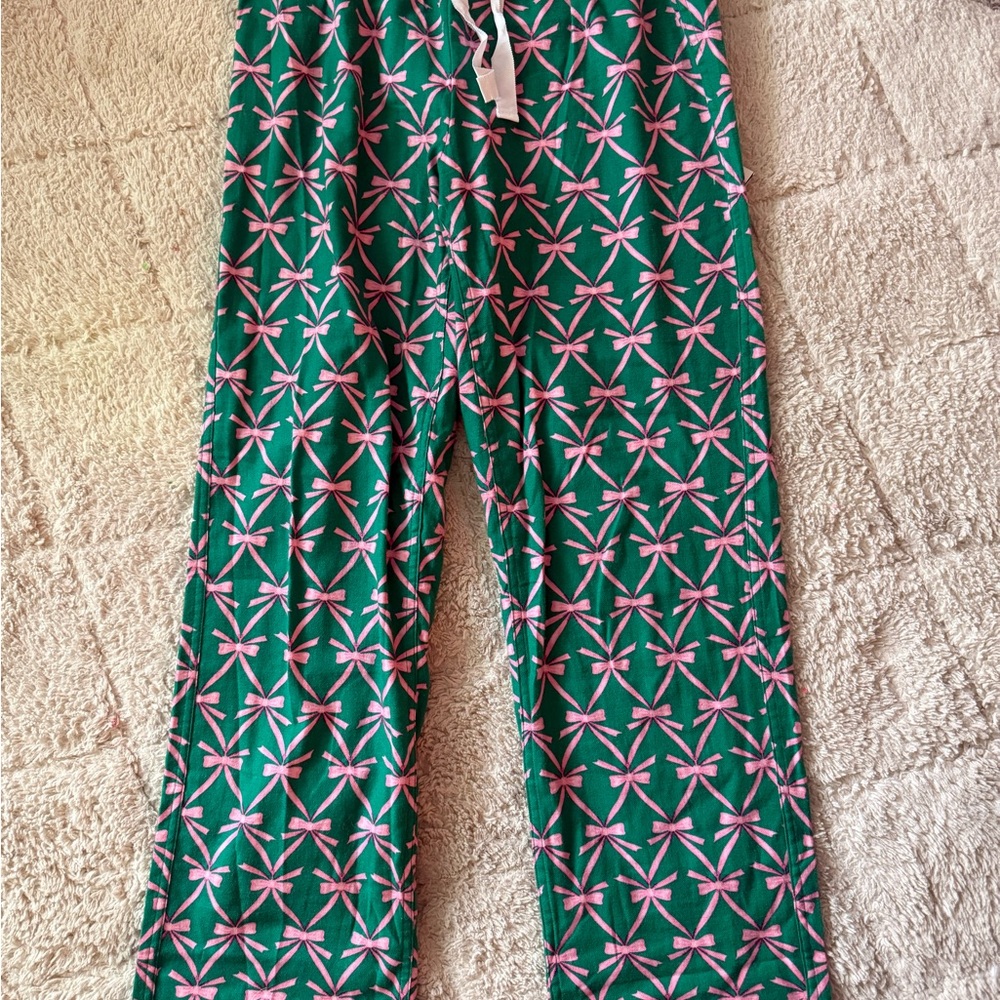 J Crew Women's Green Pajama Pants with Pink Bow Print